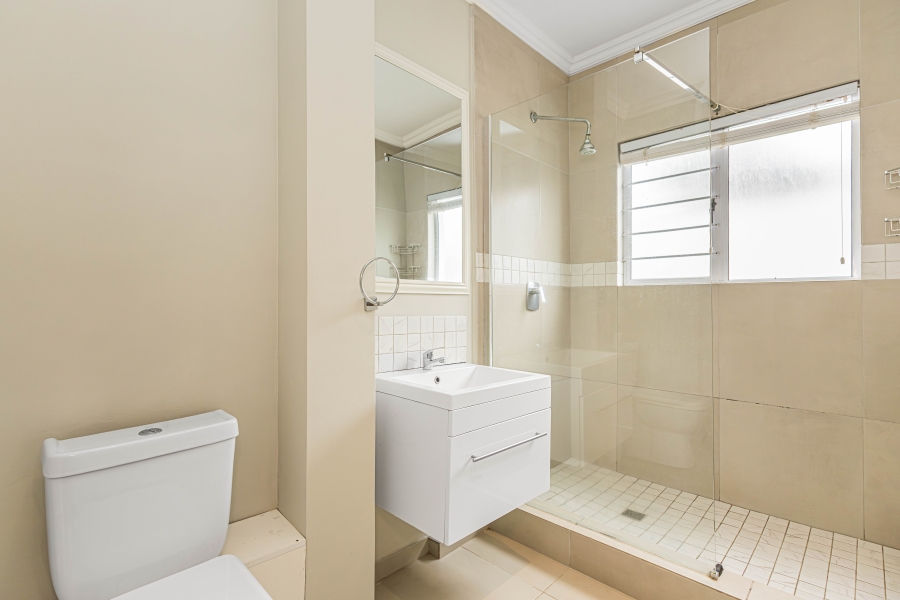 To Let 2 Bedroom Property for Rent in Camps Bay Western Cape